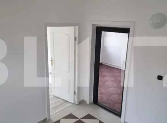Spatiu Comercial 668 mp, 7 Locuri Parcare, Piscina, Sauna, Sigma