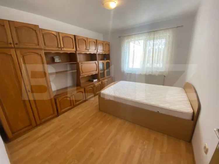 Vânzare apartament 2 camere decomandat etaj 4 cu finisaje bune