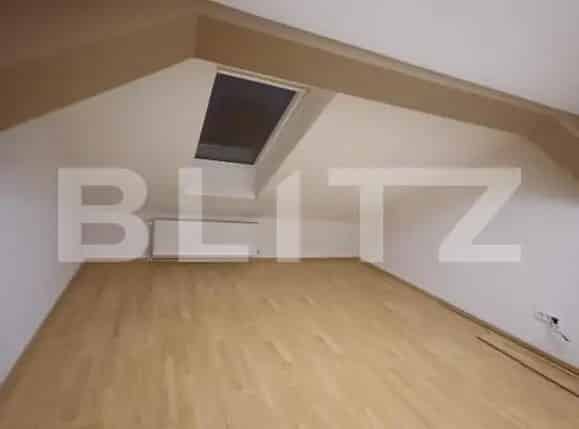 Spatiu Birouri 90 mp Zona Fabric