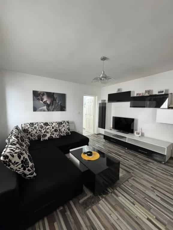 Apartament 2 camere 48 mp Zona Centrala