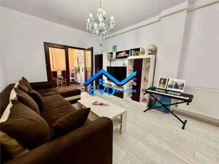 Apartament de vanzare 3 camere cu loc de parcare in Valea Adanca