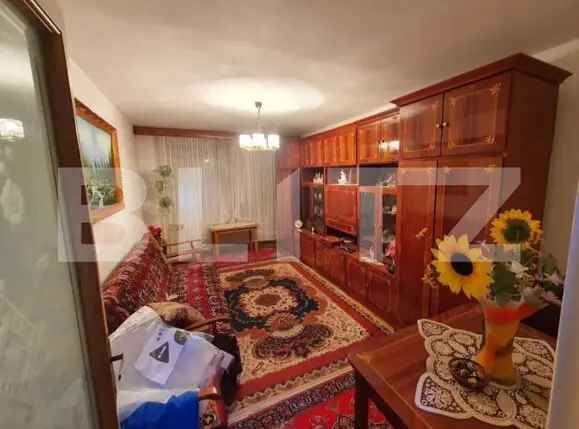 Apartament de vânzare 3 camere modern Zona Burdea