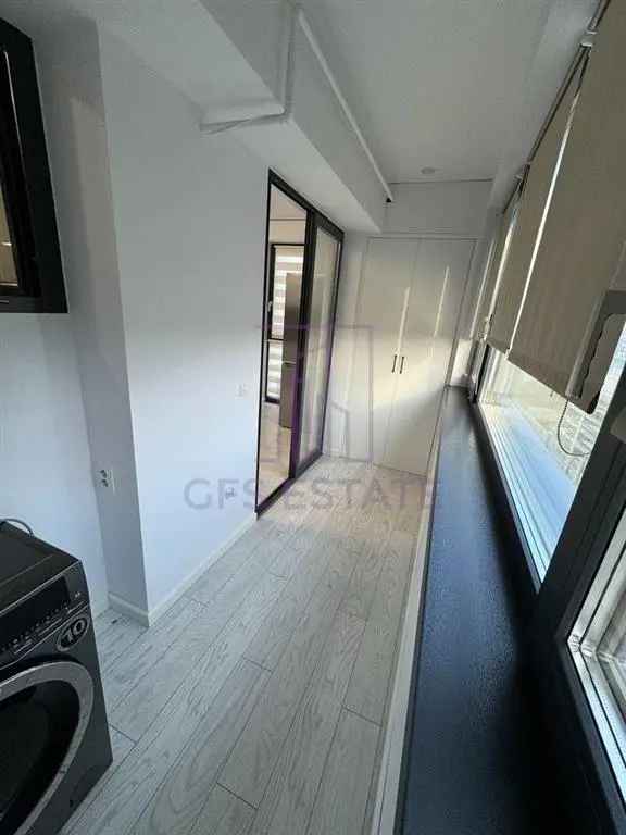 Apartament de inchiriat 3 camere|centrala proprie