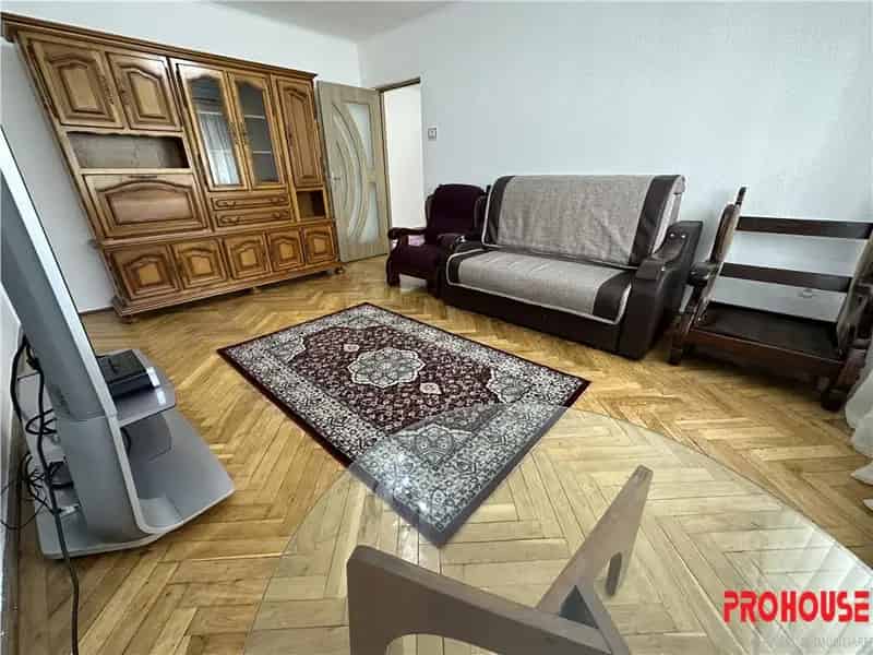 Apartament 3 camere RMB Bacau mobilat utilat