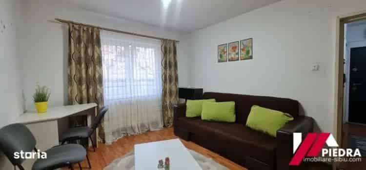 Vand apartament 2 camere,situat la parter,cartierul Ciresica,