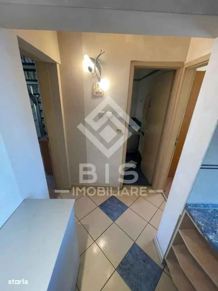 Apartament 4 camere scara interioara