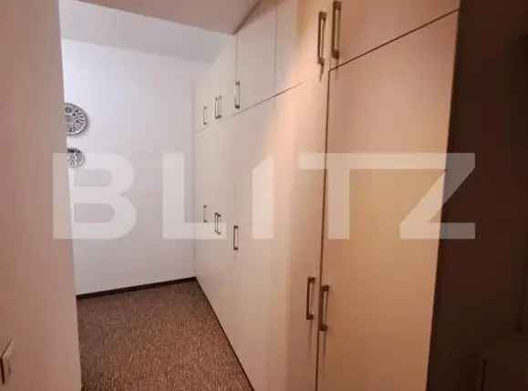 Apartament 2 camere, impecabil, pe drumul Poienii.