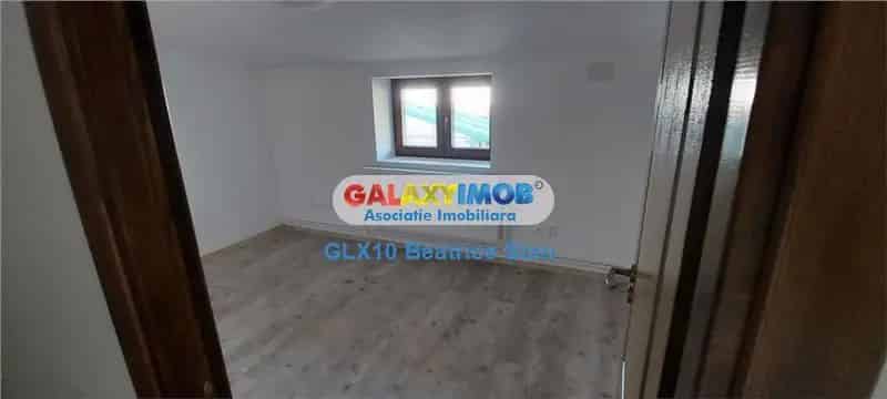 Casa 4 camere Calea Grivitei renovata 2021 curte