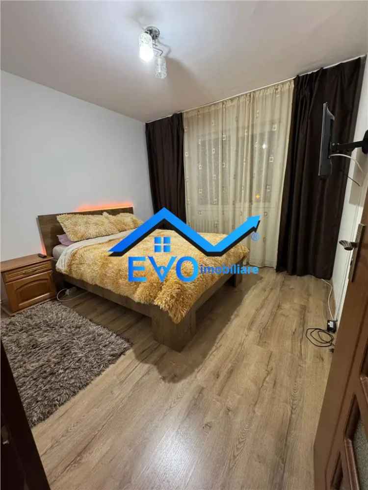 Apartament de vanzare cu 4 camere, etaj 1,  Piata Voievozilor, Alexandru cel Bun