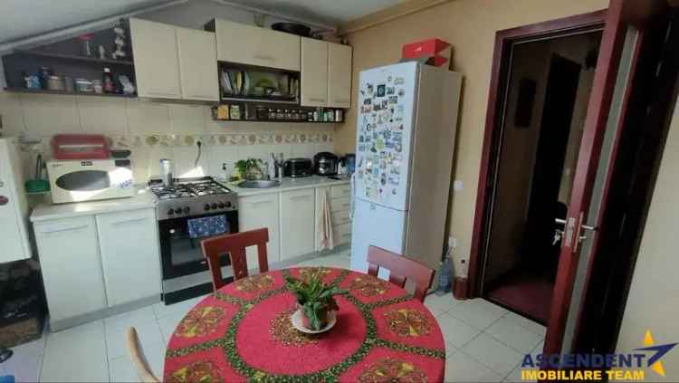 Vânzare apartamente 2 camere zona 7 noiembrie cu terasă și loc de parcare