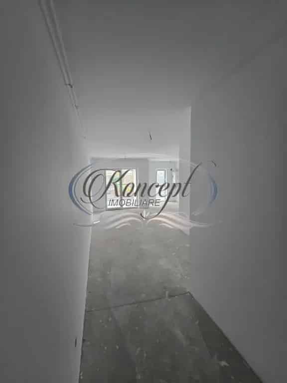 Apartament 3 camere Floresti cu gradina