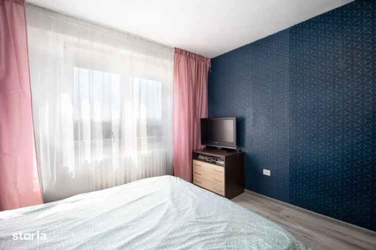 Vanzare apartament 3 camere cu parcare si aer conditionat in Brașov