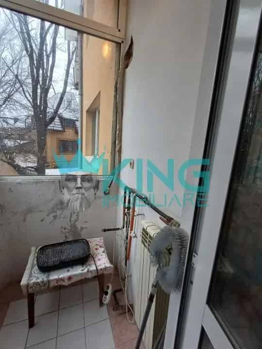 Inchiriere apartament 3 camere Unirii Marasesti centrala proprie 3 balcoane