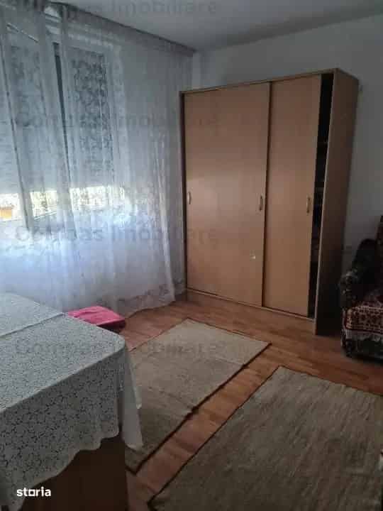 Apartament 3 camere in stare buna Darmanesti