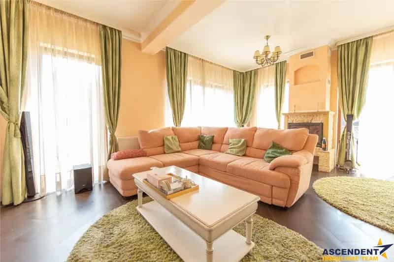 Casă frumoasă Sacele 180 mp cu 4 dormitoare