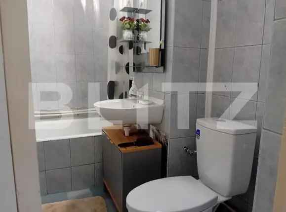 Apartament cu 3 camere, 70mp, zona Dumbrava 2