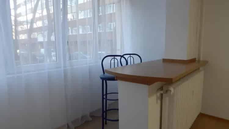 Apartament 3 camere Drumul Taberei de inchiriat