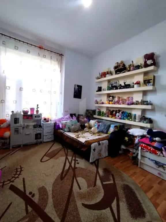 Apartament Istoric 5 Camere 145mp Terasa Sinaia
