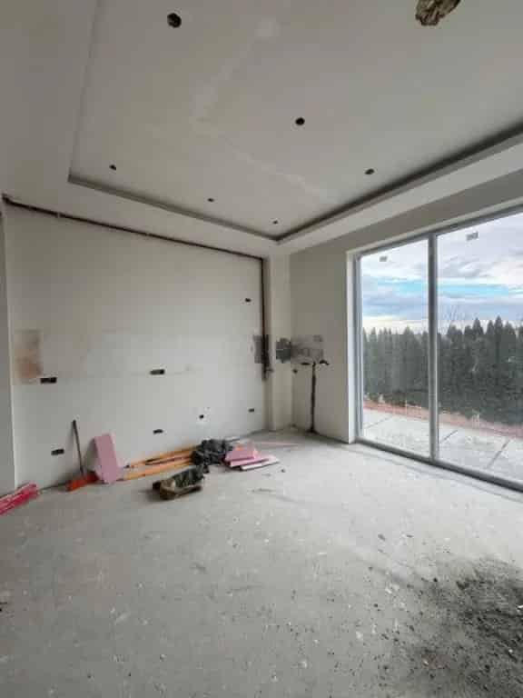 Apartament 3 camere Radauti Bloc Nou Etaj Intermediar
