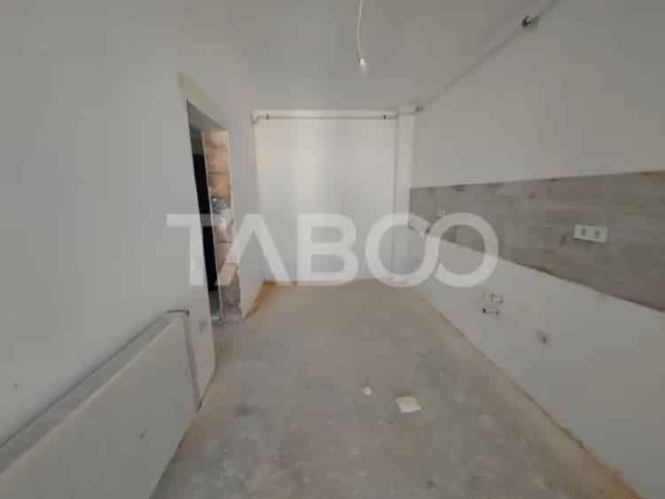 Apartament 2 camere Selimbar balcon parcare 55mp