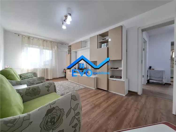 Apartament 2 camere, de vanzare, decomandat, Centru Palas, mobilat si utilat, baie cu geam