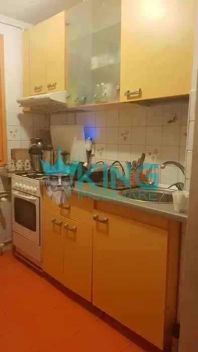 Inchirere apartamente 3 camere Salajan balcon proximitate metrou