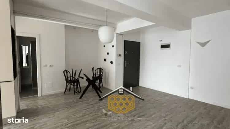 Apartament 3 camere in cartier rezidential din zona Ciuperca.