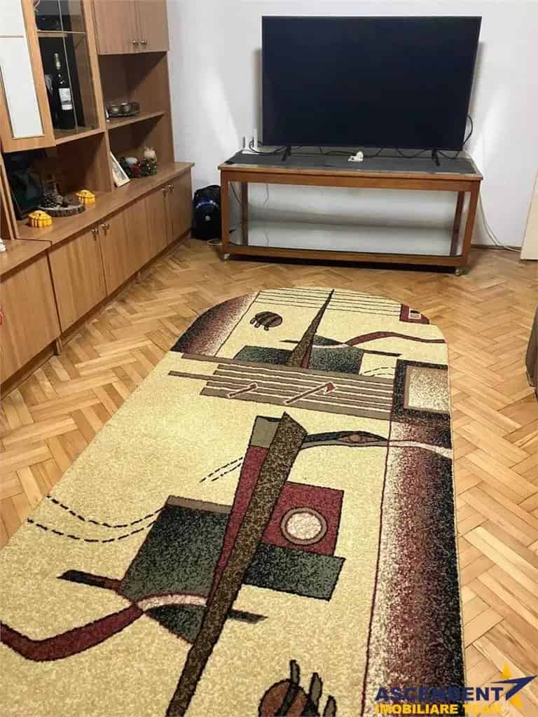 Apartament 2 camere decomandat parter Sacele