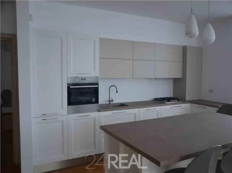 Apartament de inchiriat in Baneasa  4 camere  170 mp