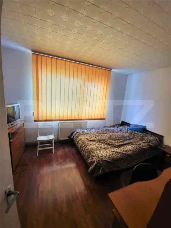 Vânzare apartamente 2 camere decomandat Micro 4 cu centrală termică