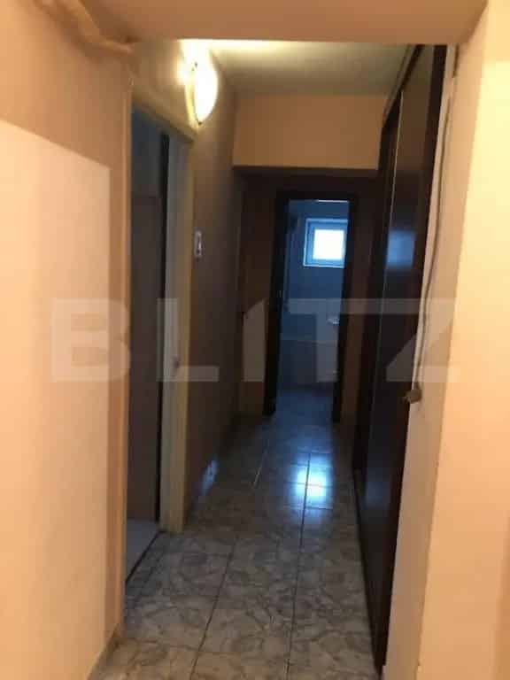 Apartament 4 camere decomandat 90mp Bucuresti
