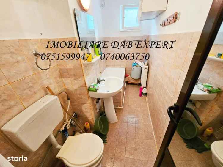 Vanzare apartamente 2 camere in Micro 13B cu balcoane si dependinte