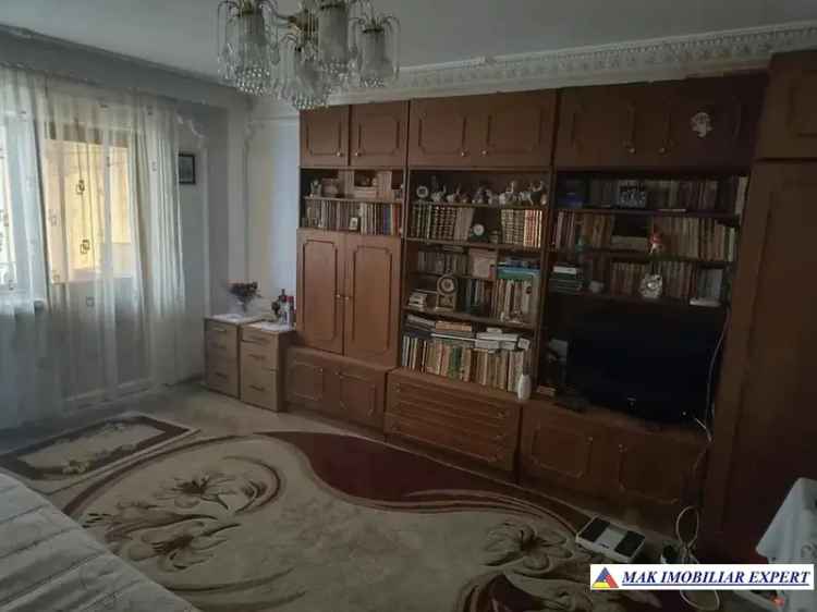 Vand Apartament 2 camere, confort 1, etaj 1/4 de vânzare în Focșani, Vrancea