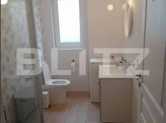Spatiu Comercial 76mp Modern Europa 3 Camere 2 Bai Terasa Parcare