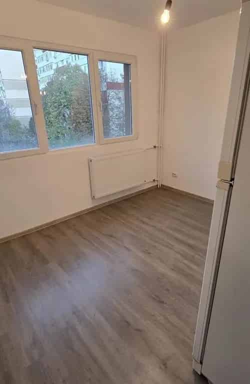 Vânzare apartamente 4 camere Alexandru Obregia complet renovat