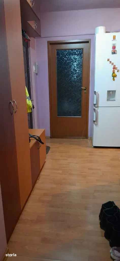 Apartament de vanzare 2 camere decomandat in Iosia Oradea