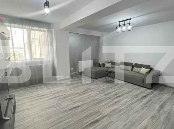 Inchiriere apartament 3 camere modern zona Calea Severin