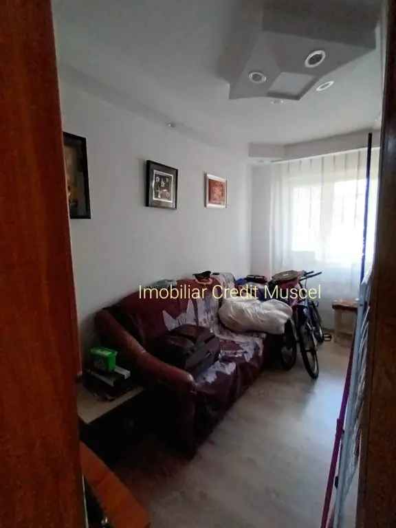 Vanzare apartamente 3 camere mobilate in Campulung Rotunda