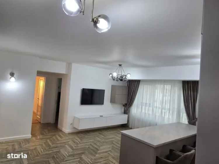 Vând apartament 3 camere nou la Arena Mall Bacau complet mobilat