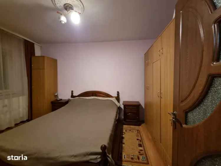 Apartament de vanzare cu 2 camere decomandate pe Ștefan cel Mare