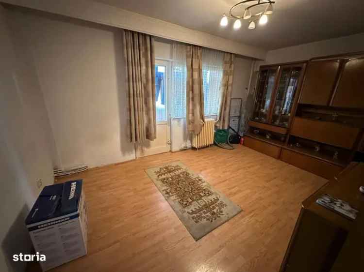 Vanzare apartamente 3 camere decomandate in zona ultracentrala