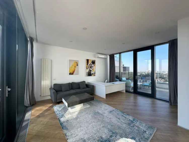 Penthouse  modern,  mobilat si utilat, parc Verdi