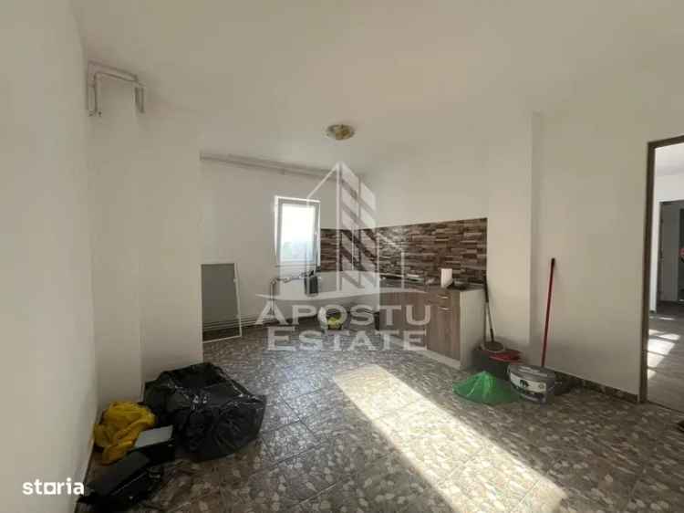 Apartament 2 camere, semidecomandat, renovat, zona Girocului