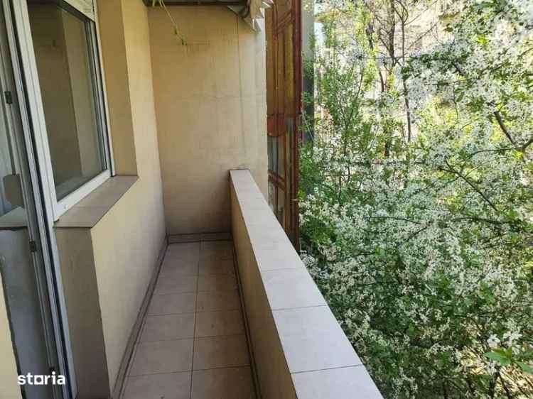 Apartament de vânzare cu 5 camere în vila interbelică din Eminescu