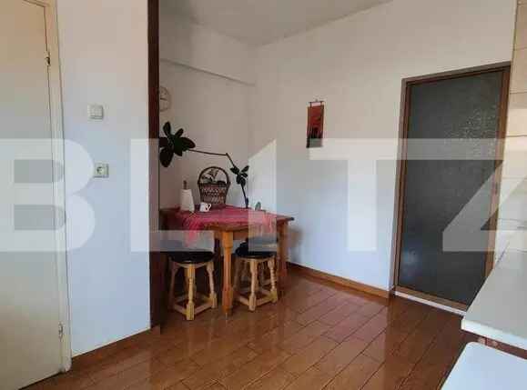 Apartament cu 4 camere, decomandat, 91mp, Cantacuzino