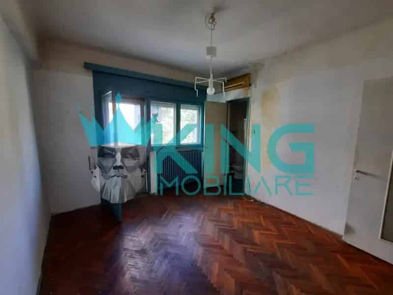 Apartament 2 Camere Dacia Decomandat 42mp Boxa