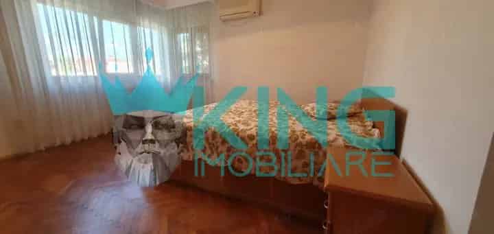 Apartament 3 camere Calea Calarasilor renovat 80mp Centrala