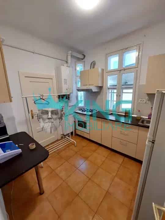 inchiriere apartamente 2 camere in vila zona Dorobanti cu curte si terasa