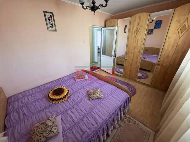 Apartament 3 camere decomandat Slatina zona Parcul Tineret