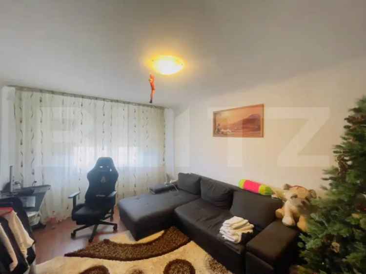 Apartament decomandat, 4 camere, 92 mp, zona Cornitoiu